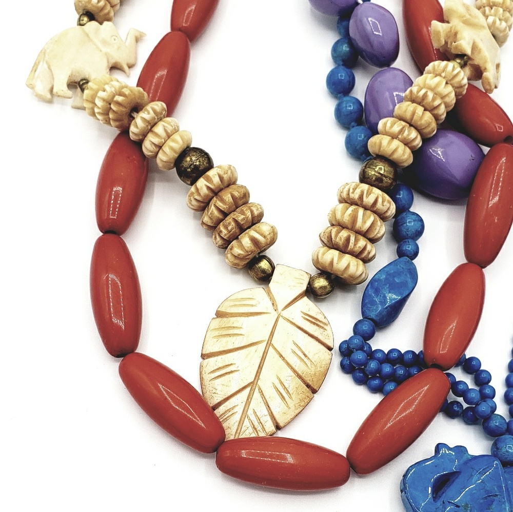 Beautiful group of necklaces stone elephant - Picture 4 of 5